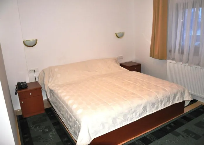 Kmecki Hram Pensjonat Lublana